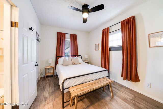 4020 Parthenia Ave, Louisville, KY 40215