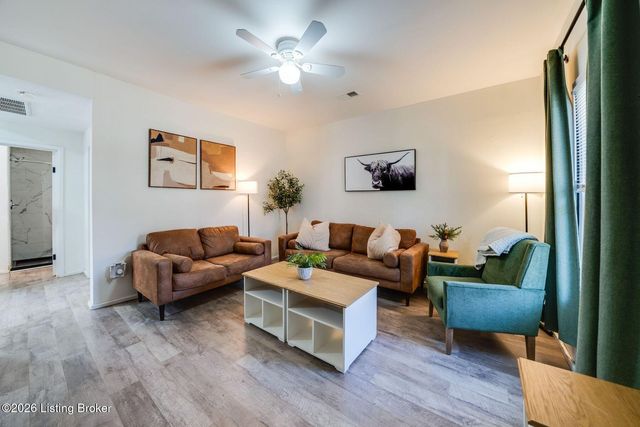 4020 Parthenia Ave, Louisville, KY 40215