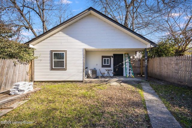 4020 Parthenia Ave, Louisville, KY 40215