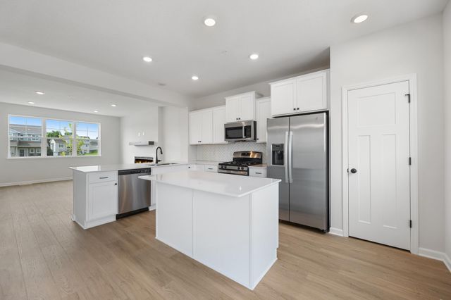 10350 Birchwood Circle, Victoria, MN 55318