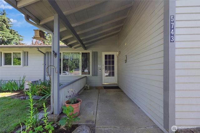 5743 39th Avenue SE, Lacey, WA 98503