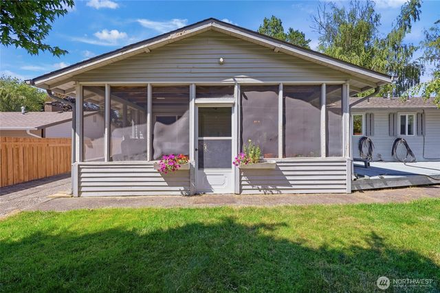 5743 39th Avenue SE, Lacey, WA 98503
