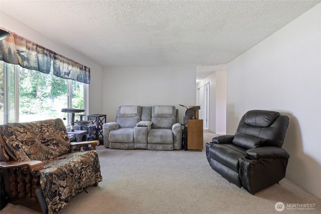 5743 39th Avenue SE, Lacey, WA 98503