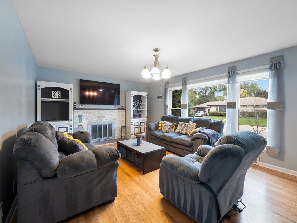 10050 Westmanor Drive, Franklin Park, IL 60131 — photo 4
