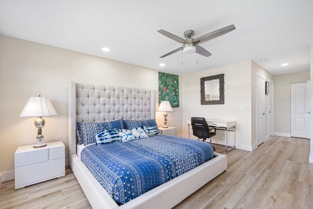 17 Southport Lane E, Boynton Beach, FL 33436
