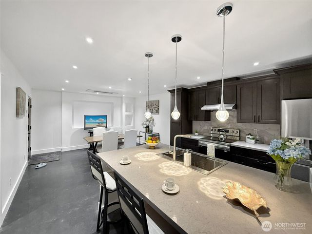 620 Stevens Avenue NW, Renton, WA 98507