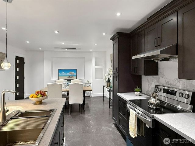 620 Stevens Avenue NW, Renton, WA 98507