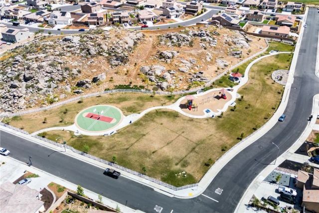 28295 Memory Lane, Winchester, CA 92596