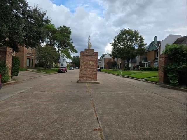 1779 Saxony Lane, Houston, TX 77058
