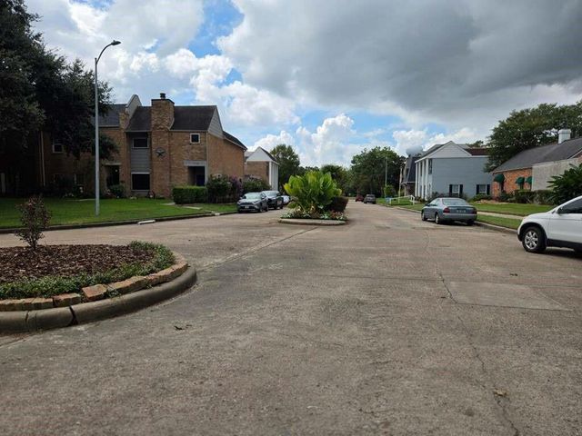1779 Saxony Lane, Houston, TX 77058