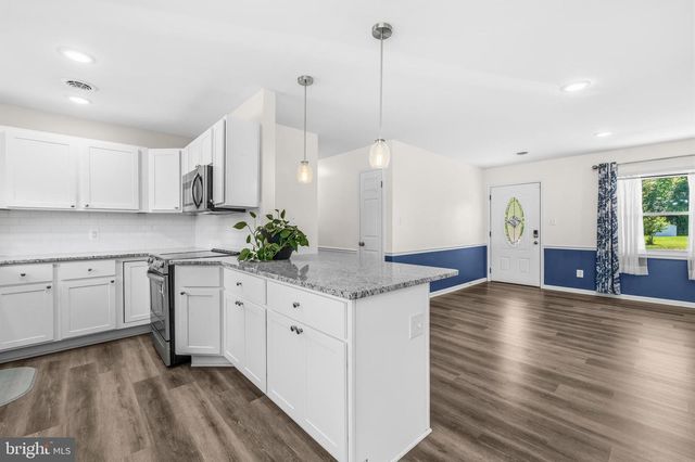 12712 GROSSTOWN RD, Hughesville, MD 20637
