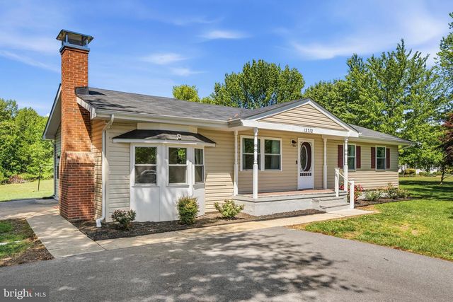 12712 GROSSTOWN RD, Hughesville, MD 20637