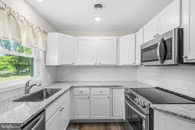 12712 GROSSTOWN RD, Hughesville, MD 20637
