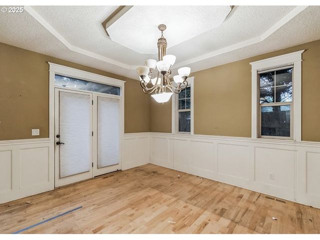 9415 Ne RIVER POINT Cir, Portland, OR 97211
