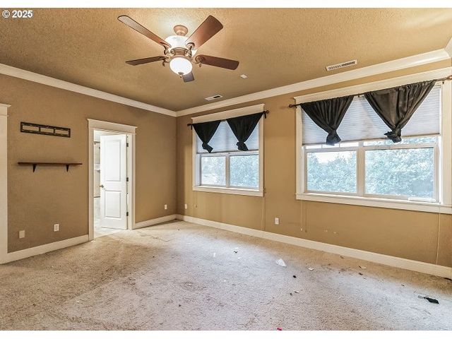 9415 Ne RIVER POINT Cir, Portland, OR 97211