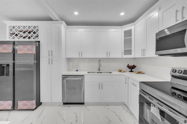 741 NE 8th Street, Pompano Beach, FL 33060