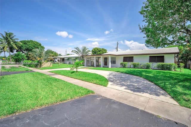 741 NE 8th Street, Pompano Beach, FL 33060