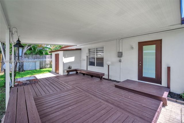 741 NE 8th Street, Pompano Beach, FL 33060