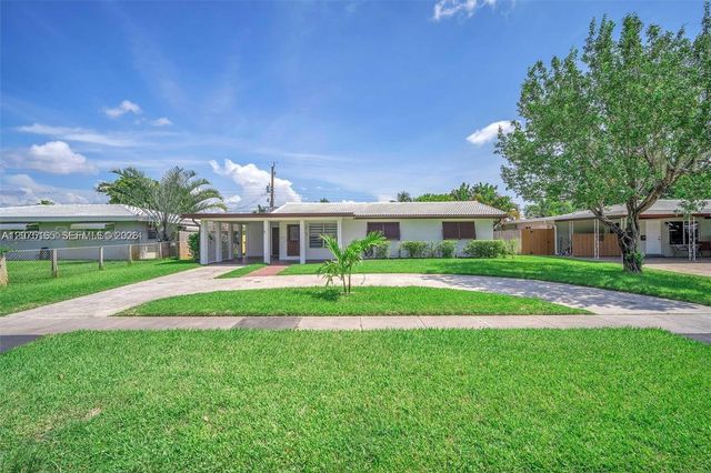 741 NE 8th Street, Pompano Beach, FL 33060