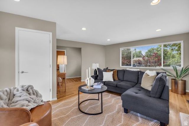 787 E REDMAPLE CIR, Salt Lake City, UT 84106