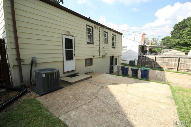 986 Woodbine Drive, Crestwood, MO 63126