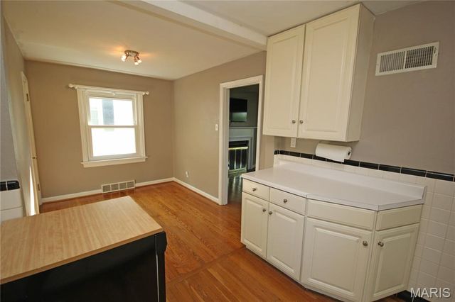 986 Woodbine Drive, Crestwood, MO 63126