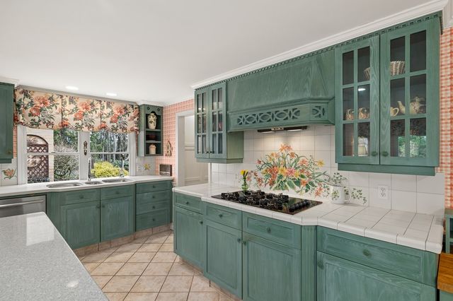 1805 Westover Ln, Mansfield, OH 44906