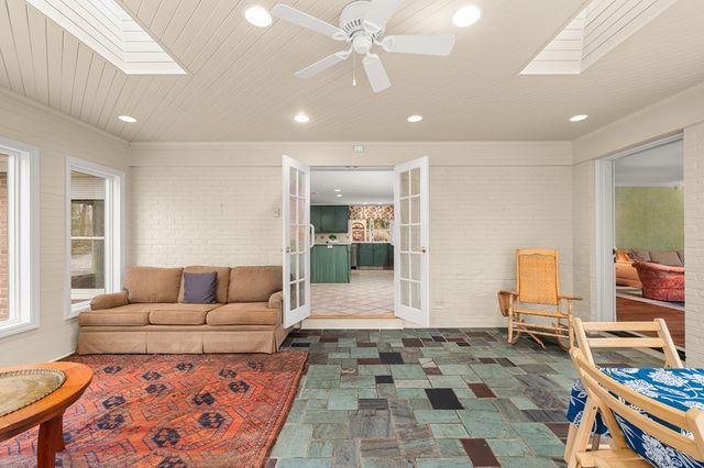 1805 Westover Ln, Mansfield, OH 44906