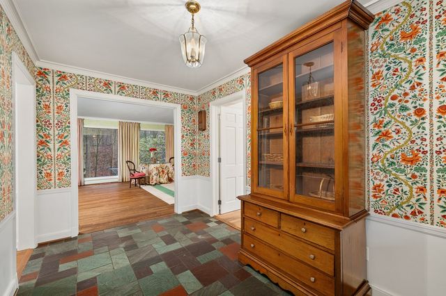 1805 Westover Ln, Mansfield, OH 44906