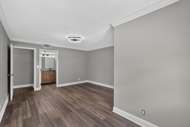 6935 Huntington Lane 207, Delray Beach, FL 33446