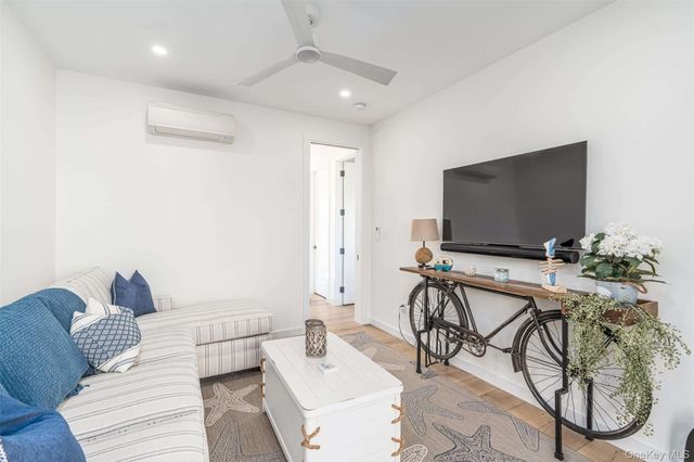 4 Atlantic Avenue, Seaview, NY 11770