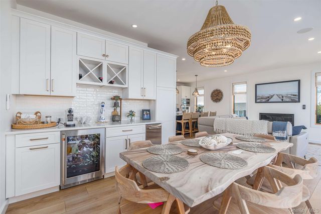 4 Atlantic Avenue, Seaview, NY 11770