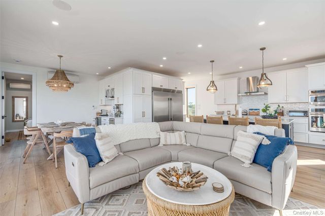 4 Atlantic Avenue, Seaview, NY 11770