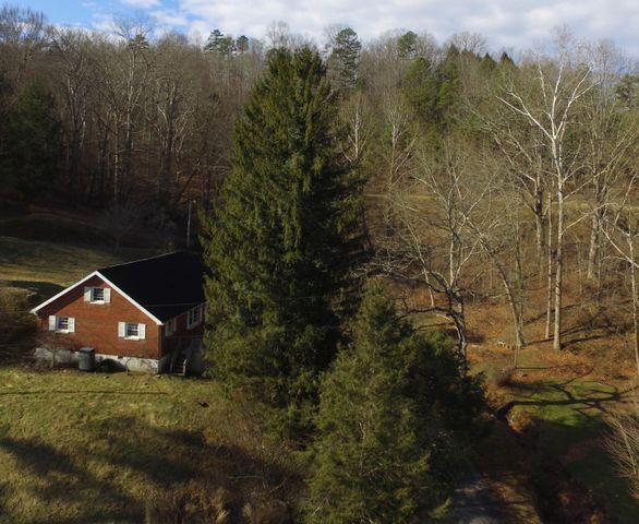 130 Highway 290, Mckee, KY 40447