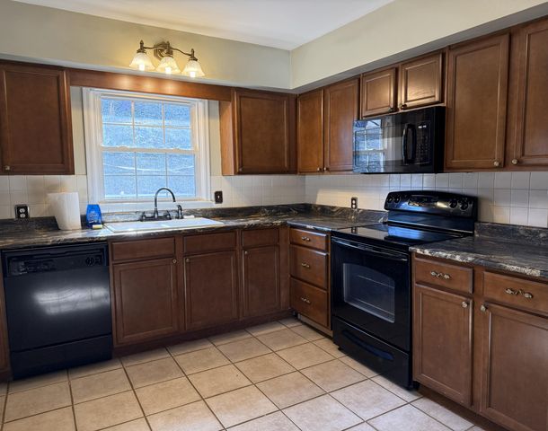 130 Highway 290, Mckee, KY 40447