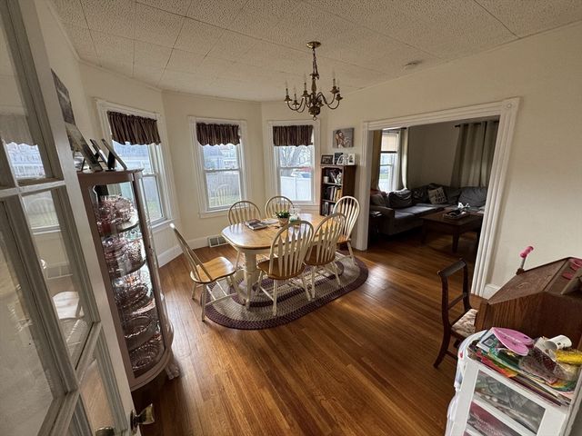 31 Mulberry Street 1, Attleboro, MA 02703