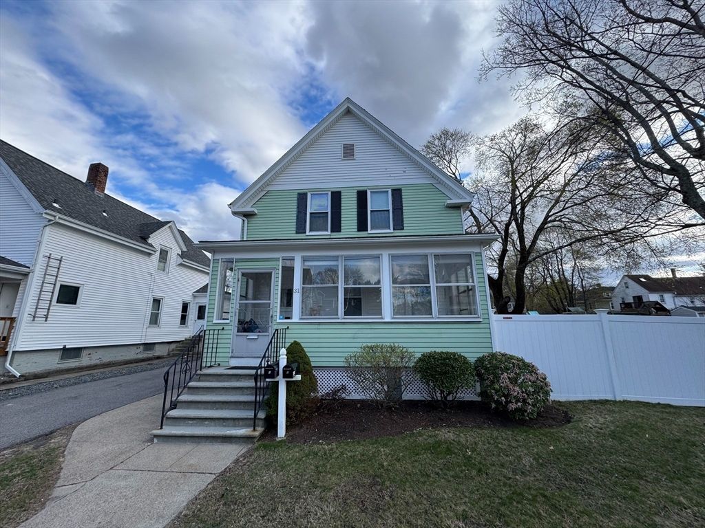 31 Mulberry Street 1, Attleboro, MA 02703