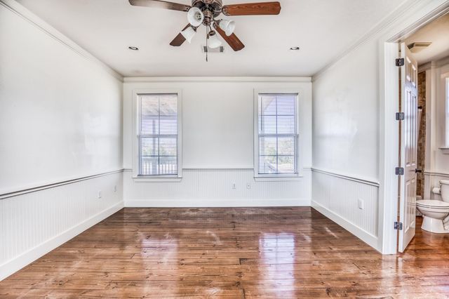 3831 Meadow View Lane, Fayetteville, TX 78940