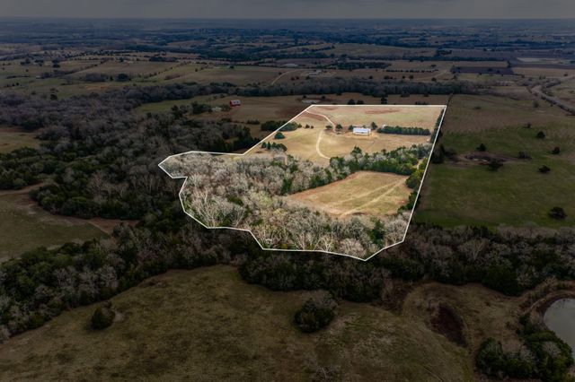 3831 Meadow View Lane, Fayetteville, TX 78940