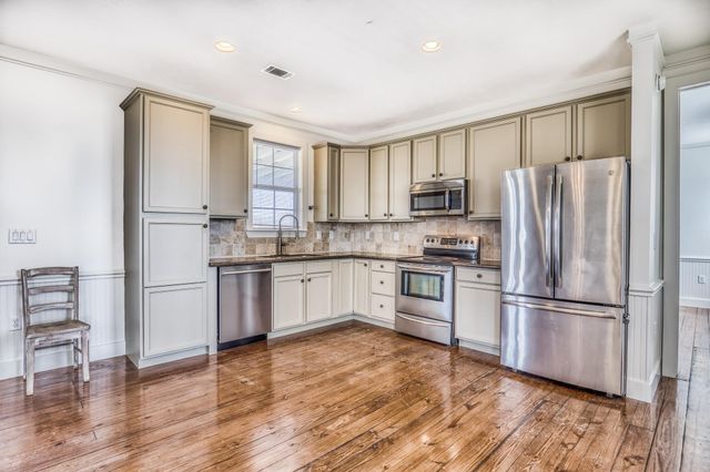 3831 Meadow View Lane, Fayetteville, TX 78940