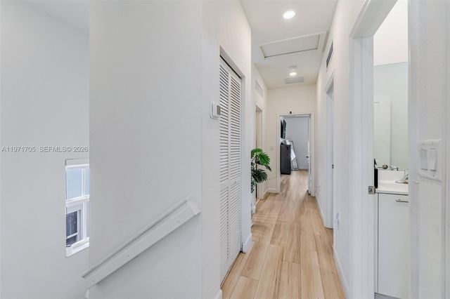 2369 NW 131st Cir, Miami, FL 33167