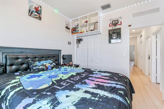 2369 NW 131st Cir, Miami, FL 33167