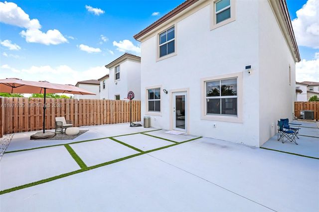 2369 NW 131st Cir, Miami, FL 33167