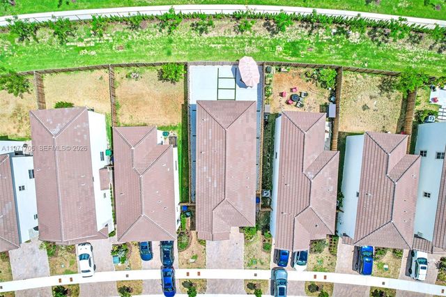 2369 NW 131st Cir, Miami, FL 33167