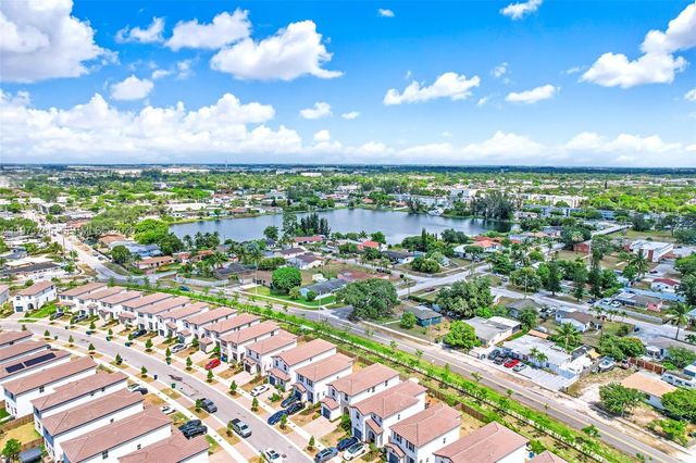 2369 NW 131st Cir, Miami, FL 33167