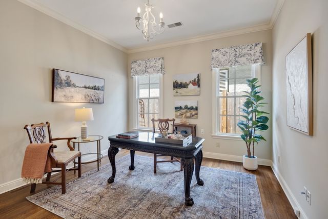 1910 CHATSWORTH DR, Germantown, TN 38138