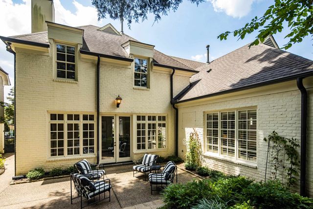 1910 CHATSWORTH DR, Germantown, TN 38138