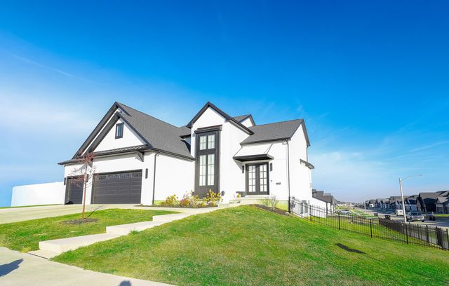 1112 Bell Grove Lane, Bloomington, IL 61705