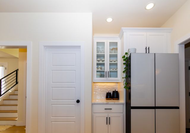 1112 Bell Grove Lane, Bloomington, IL 61705