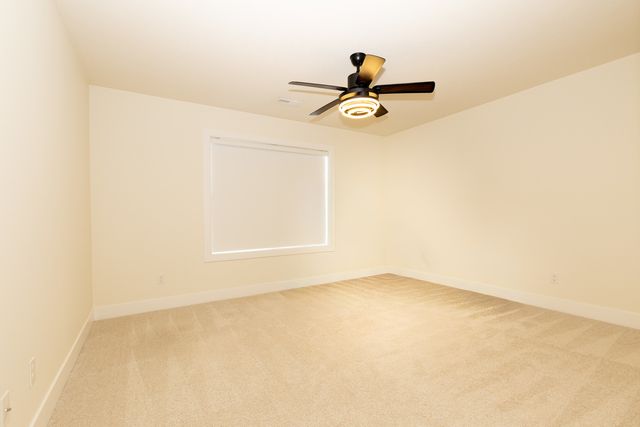 1112 Bell Grove Lane, Bloomington, IL 61705